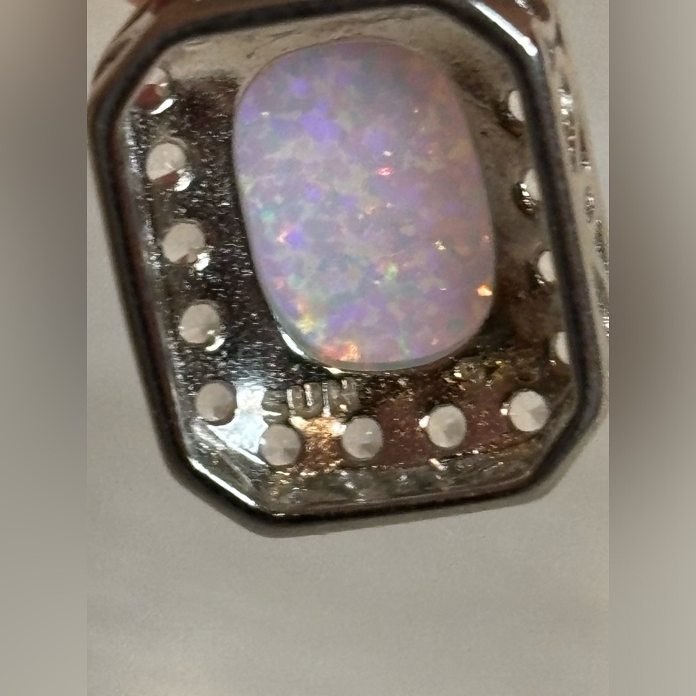 Sterling Silver 925 lab-created Opal and Topaz necklace. 18 inches in length. - Picture 4 of 6
